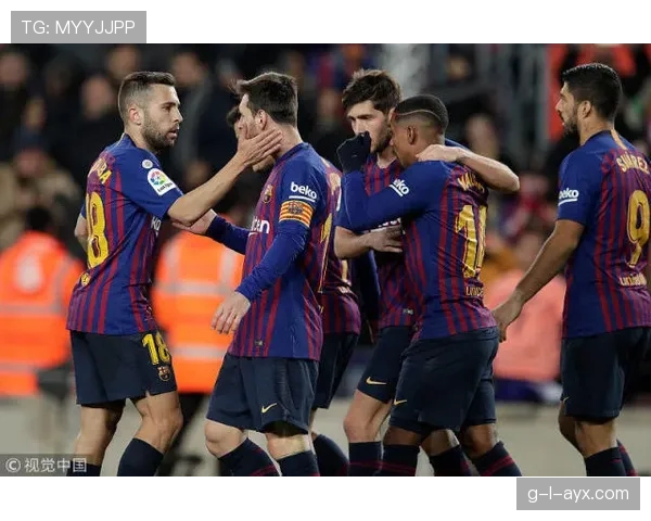 曼城球迷盛赞福登:年轻天才闪耀赛场,核心地位日益凸显 曼城球迷盛赞福登:年轻天才闪耀赛场,核心地位日益凸显