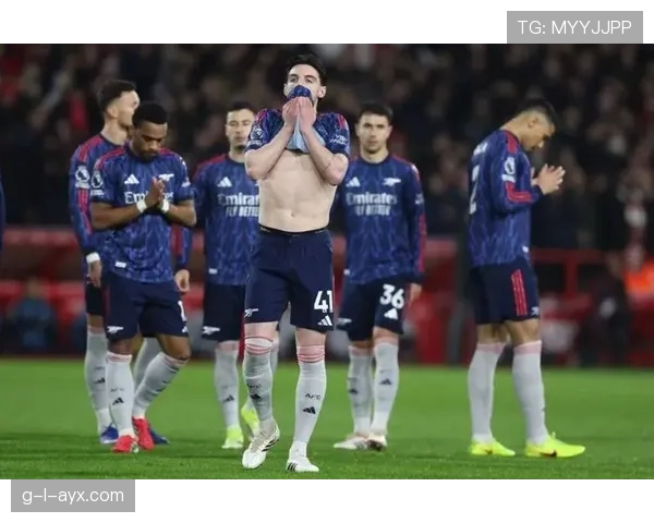 德甲中场转会风暴:多名球星状态回暖,冬窗前新东家揭晓在即 德甲中场转会风暴:多名球星状态回暖,冬窗前新东家揭晓在即